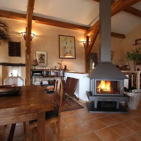 Holiday home Familial Avec Terrasse Panoramique Et Cheminee, Ideal Pour Randonnees Pres De - Fr-1-582-355 Retournac